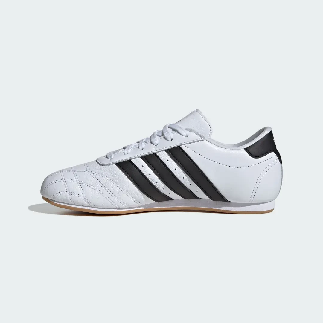 adidas/阿迪达斯三叶草男女休闲白色薄底跆拳道文化运动鞋JS1194