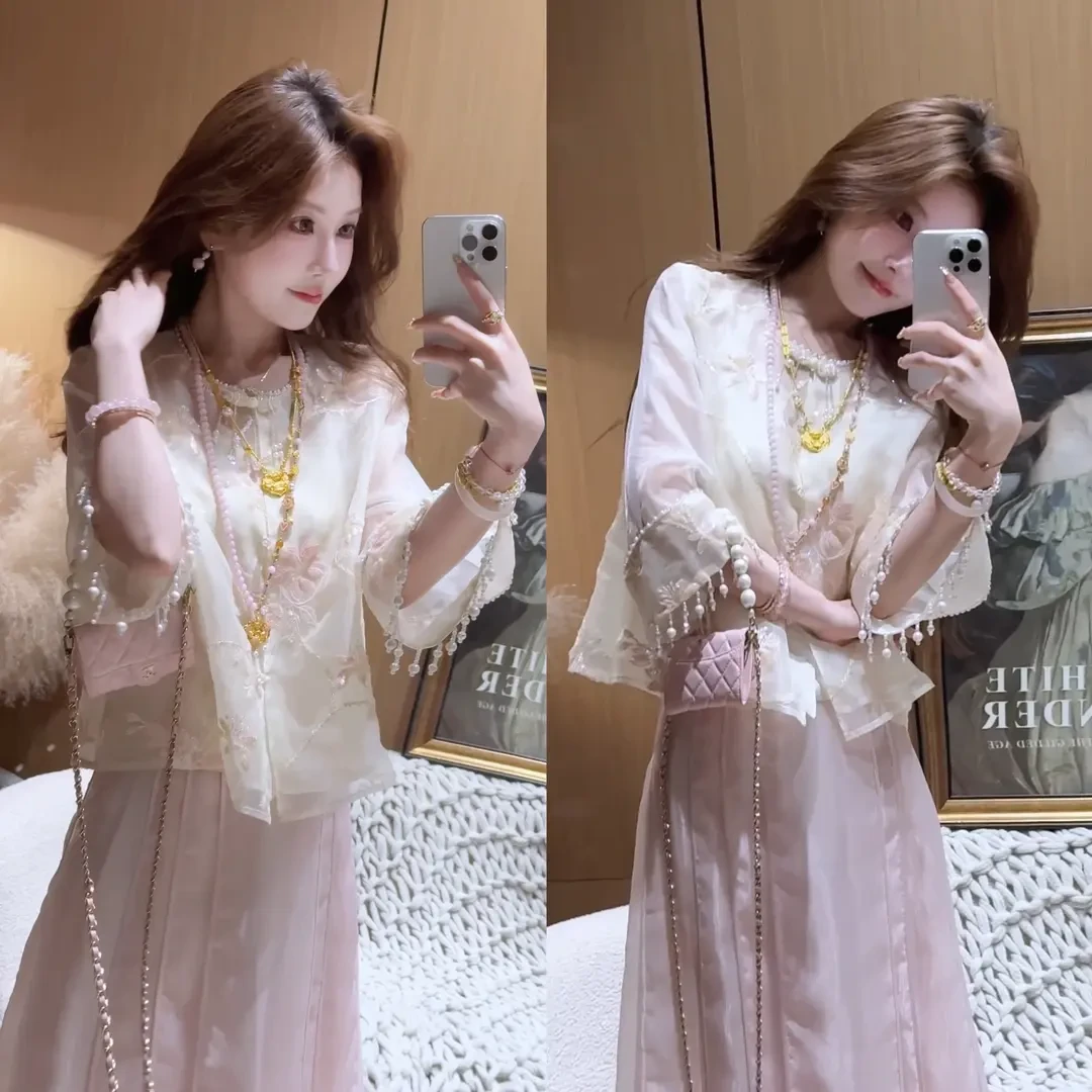 《摇摇绣球》袖口流苏粉晶刺绣小衫外套情有独钟春夏版马面裙女装潮