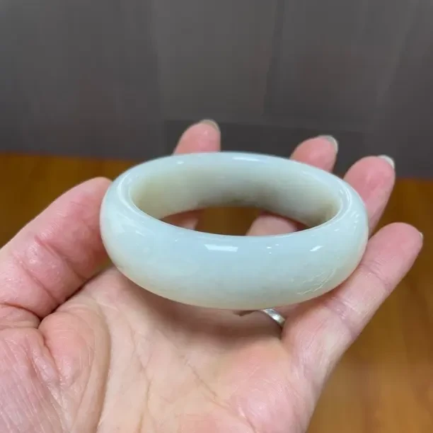 宽版和田玉石镯子福镯女轻奢时尚