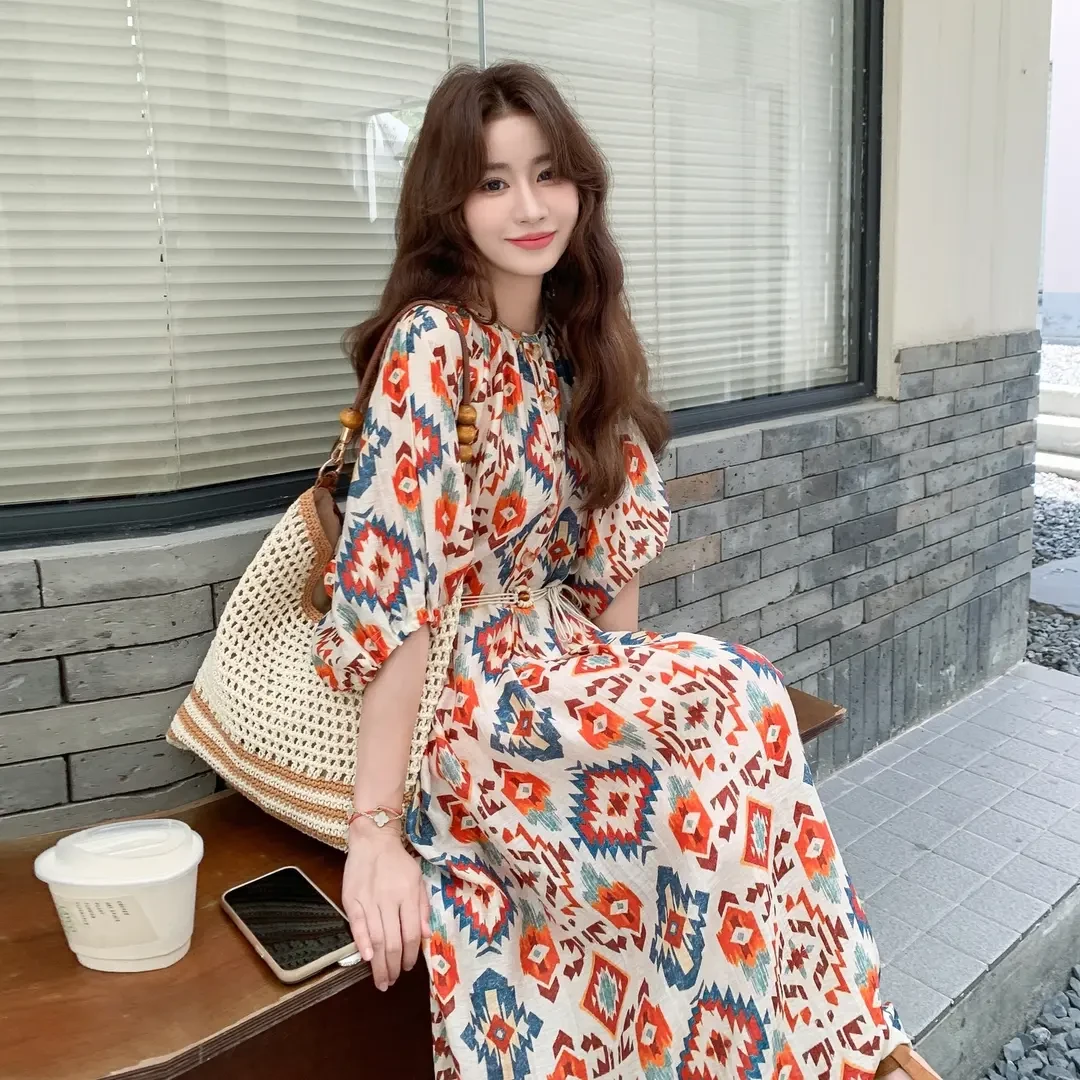 度假风印花连衣裙女夏季2025新款今年流行爆款独特漂亮法式长裙