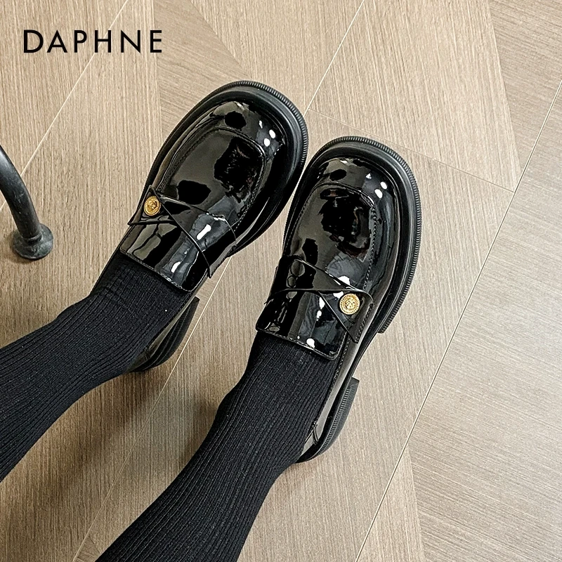 达芙妮乐福鞋女2025新款春季复古法式单鞋黑色英伦风小皮鞋女TC