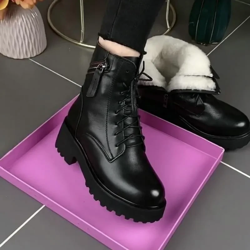 真皮羊毛鞋女中跟短靴冬季皮毛一体雪地靴加绒保暖防滑粗跟靴