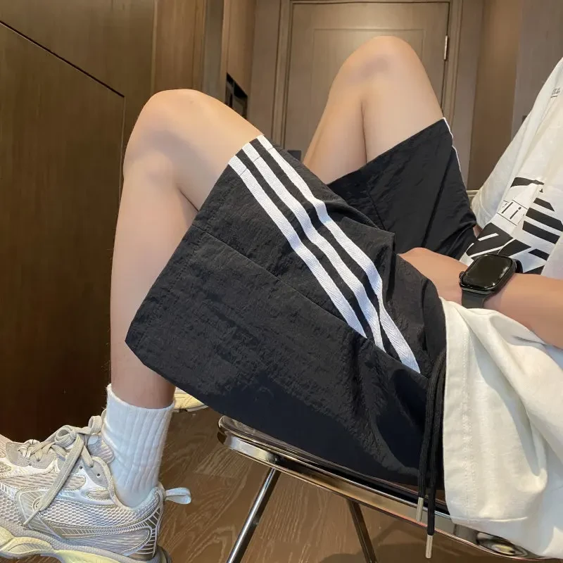 【幻城雨专属】美式潮牌三条杠短裤宽松百搭直筒休闲裤子男大裤衩