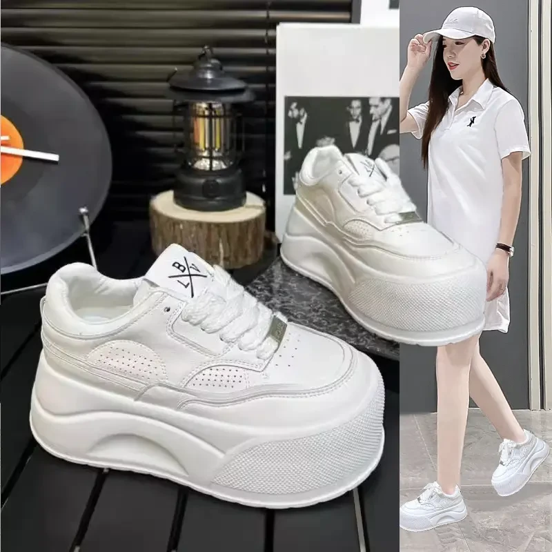 啄木鸟欧货丑萌大头面包鞋女款2025新款小白鞋女厚底松糕鞋百搭增