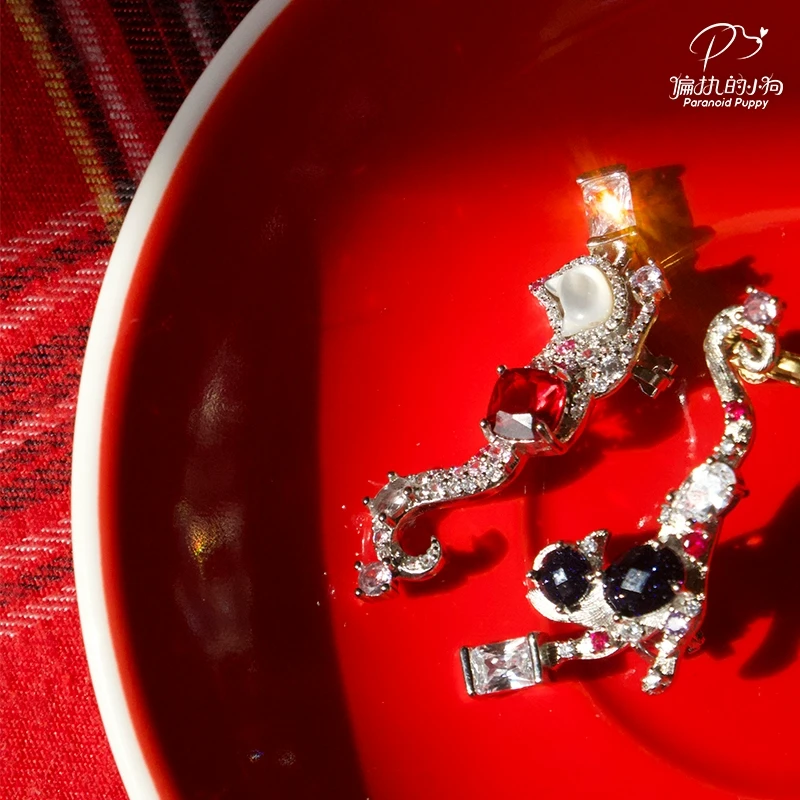 铜合金合成锆石耳饰 《luna》猫咪不对称耳骨夹女小众设计耳饰耳夹