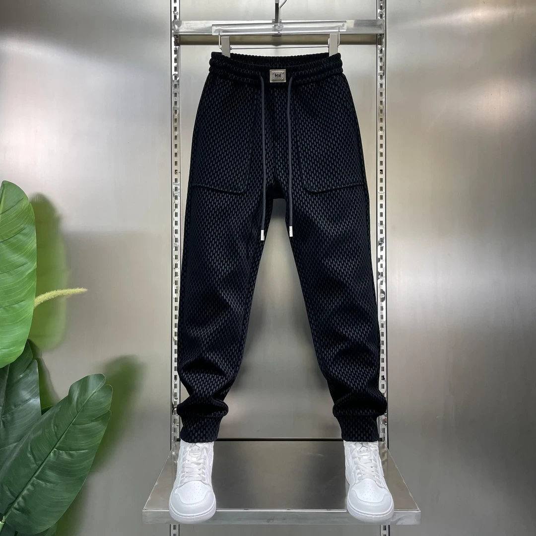 2025年秋季植绒休闲弹力简约百搭高档时尚小脚修身加厚保暖休闲裤