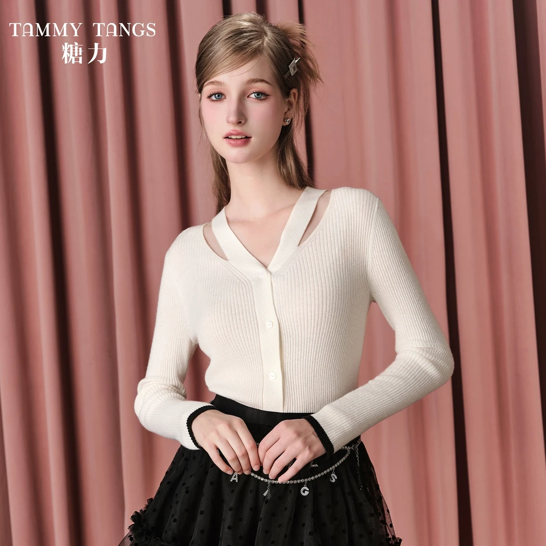 【丽公主】糖力镂空V领羊毛混纺针织衫长袖修身打底衫TWRQS46514