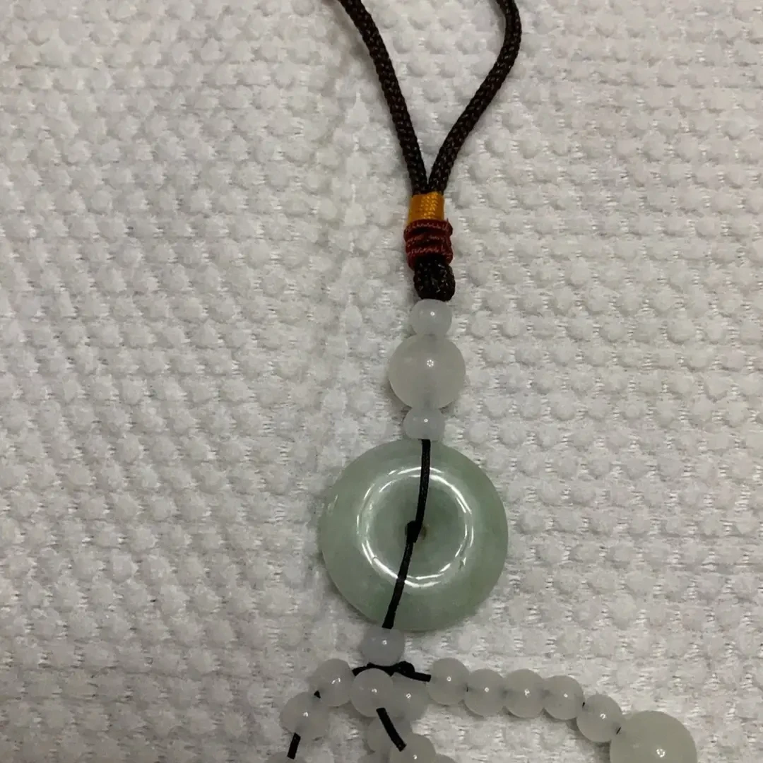 翡翠品质上乘值得拥有编织