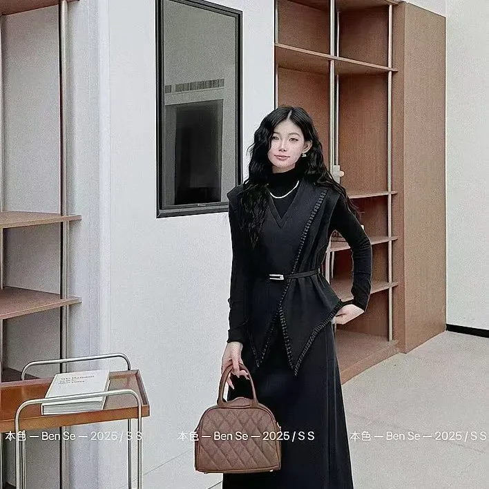 6165法式新款冬季高级气质感马甲背心+长袖打底衫+半身裙