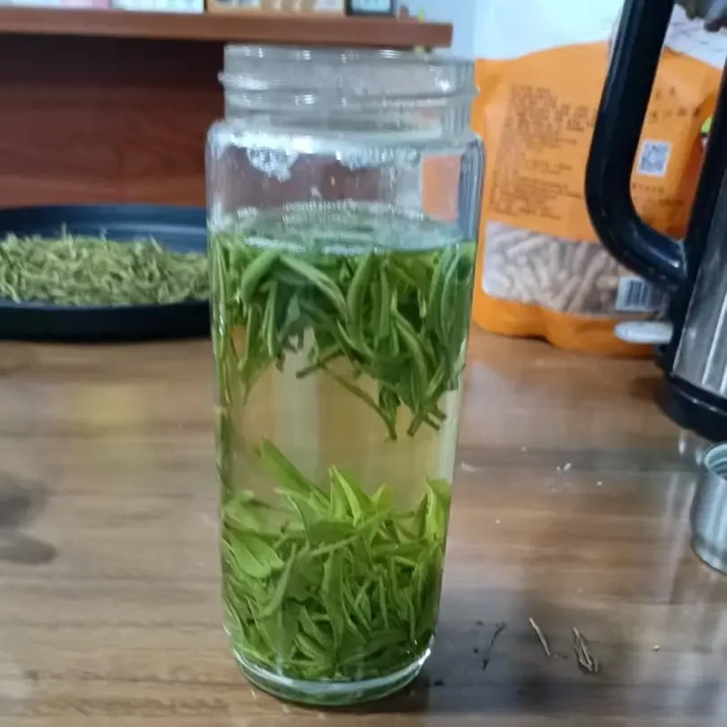 精品明前高山白茶