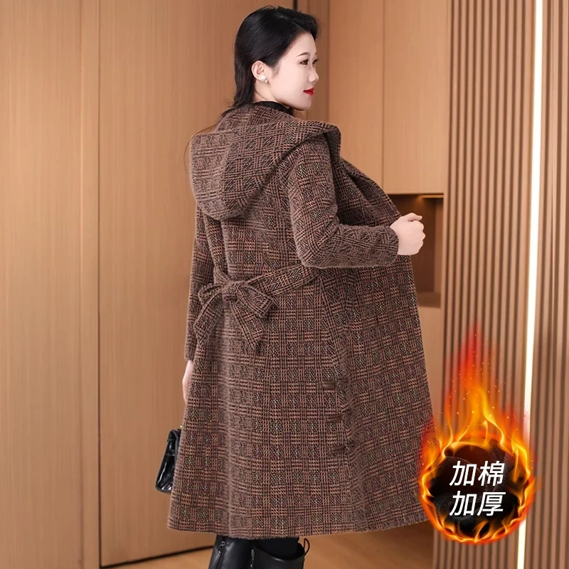拉夏贝尔千鸟格子外套女秋冬2025新款妈妈中长夹棉加厚贵夫人大衣