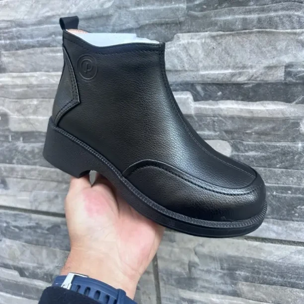 休闲风保暖防滑压花平跟冬季短靴松糕靴子舒适侧拉链