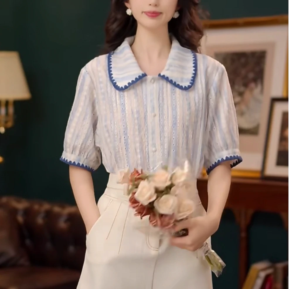 港风复古刺绣短袖衬衫女2025夏季百搭温柔风衬衣轻奢时尚上衣8066