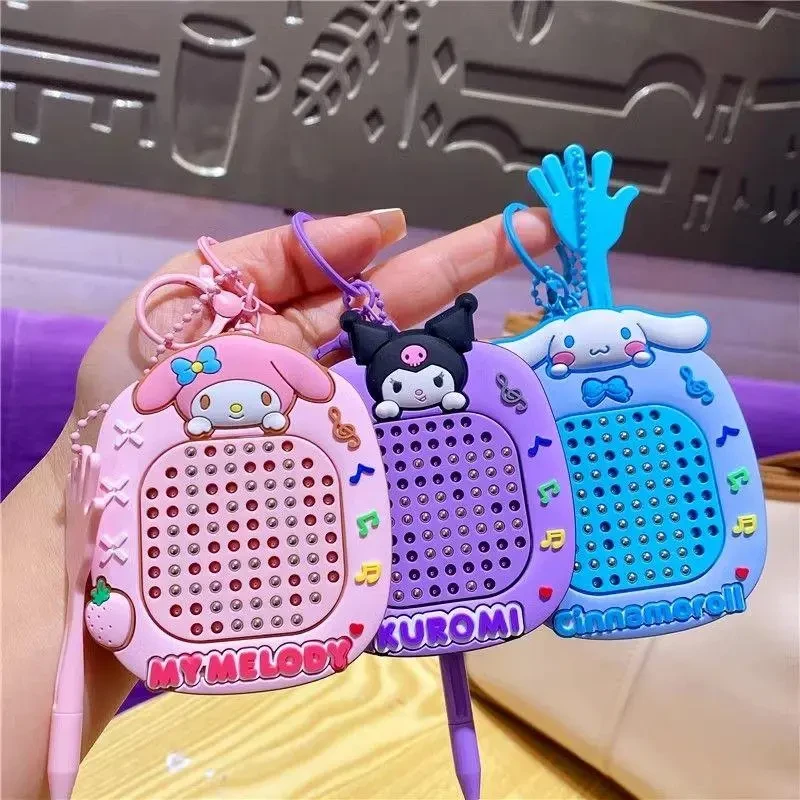 2025帕恰狗凯蒂猫解压治愈磁吸钢珠涂鸦画板钥匙扣KT猫奇葩玩T158