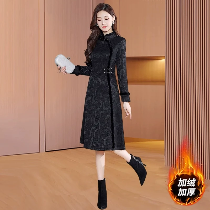 【可蓓儿】广州十三行加绒加厚连衣裙2025新款秋冬季收腰时尚妈妈装