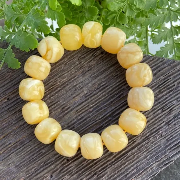 天然俄料浓蜡妖花蜜蜡老型珠手串 霸气高贵