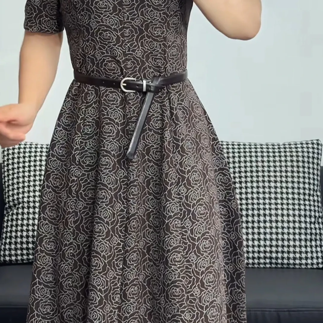 DELYURA 秋冬高级感气质时尚法式复古风连衣裙（实体店货不退可换）