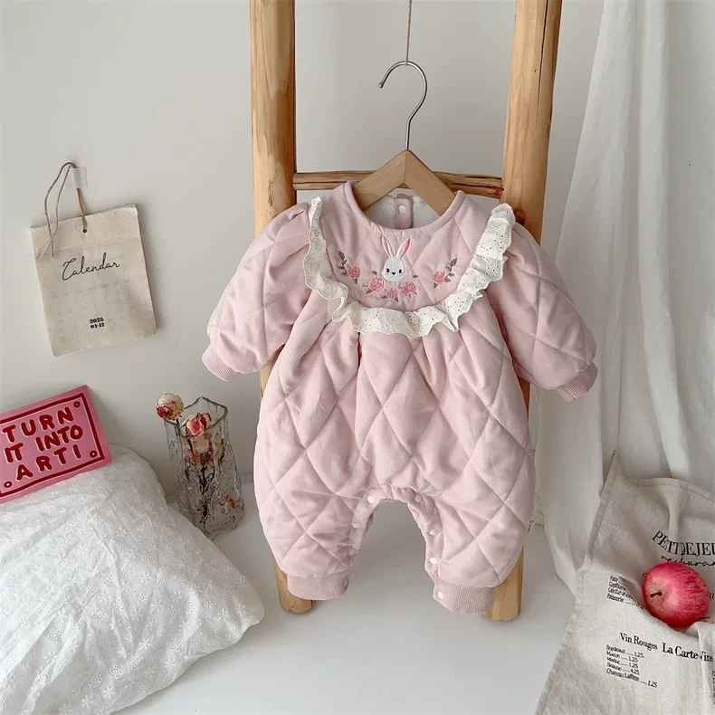 婴儿衣服秋冬装夹棉连体衣新生女宝宝棉服哈衣冬季加厚保暖外出服