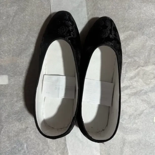 老北京牛皮底缎面尖头防滑纯手工老太太90岁奶奶鞋