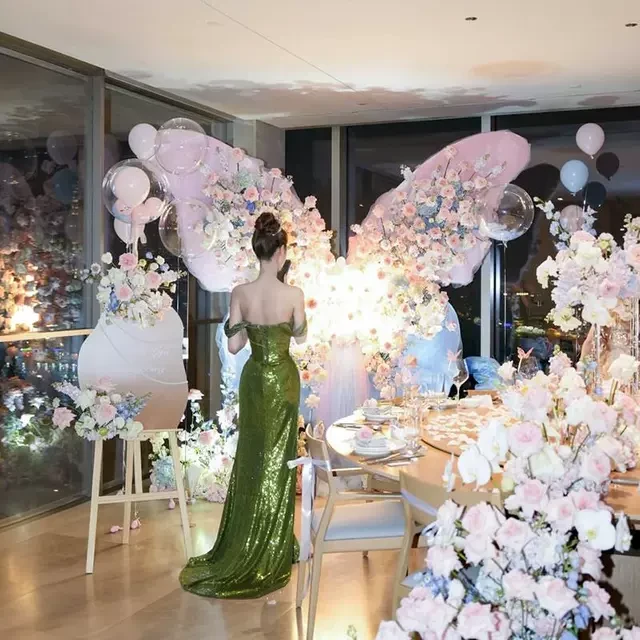 蝴蝶kt板定制生日布置场景装饰网红惊喜氛围女生18岁成人礼求婚礼