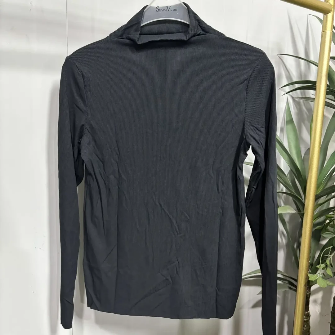 UB简约半高领螺纹长袖女款打底衫