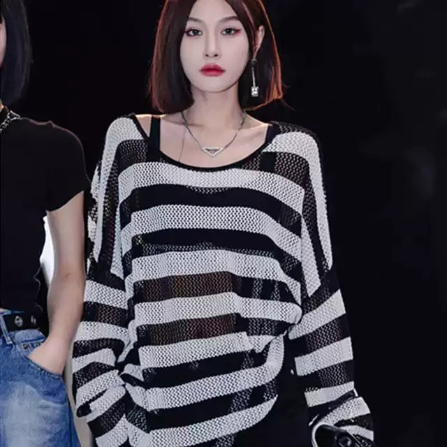 夏季黑白条纹冰丝针织衫女薄款宽松慵懒风防晒罩衫辣妹镂空上衣