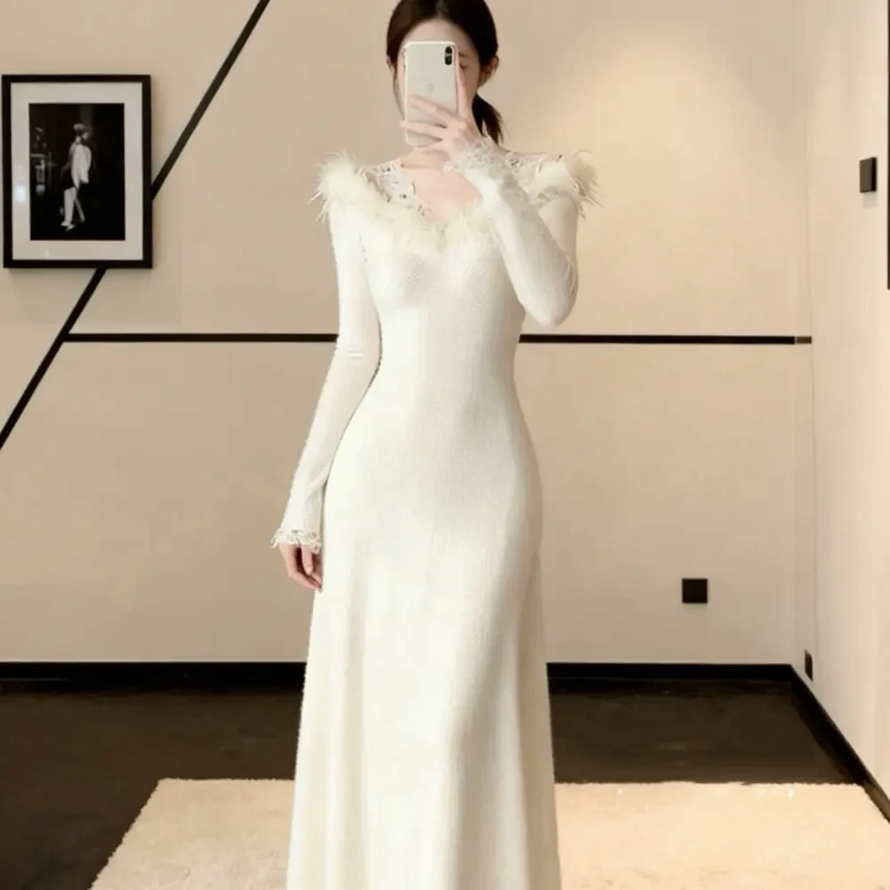 法式温柔风毛毛领V领长袖收腰显瘦气质针织连衣裙秋冬长裙女