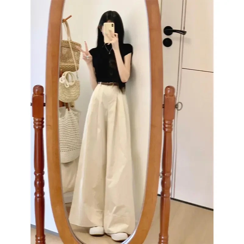 时尚穿搭女士夏季圆领正肩短款修身显瘦百搭小众上衣高腰休闲裤潮