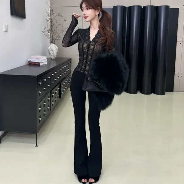 【禁欲性感】花纹性感修身蕾丝内加绒上衣