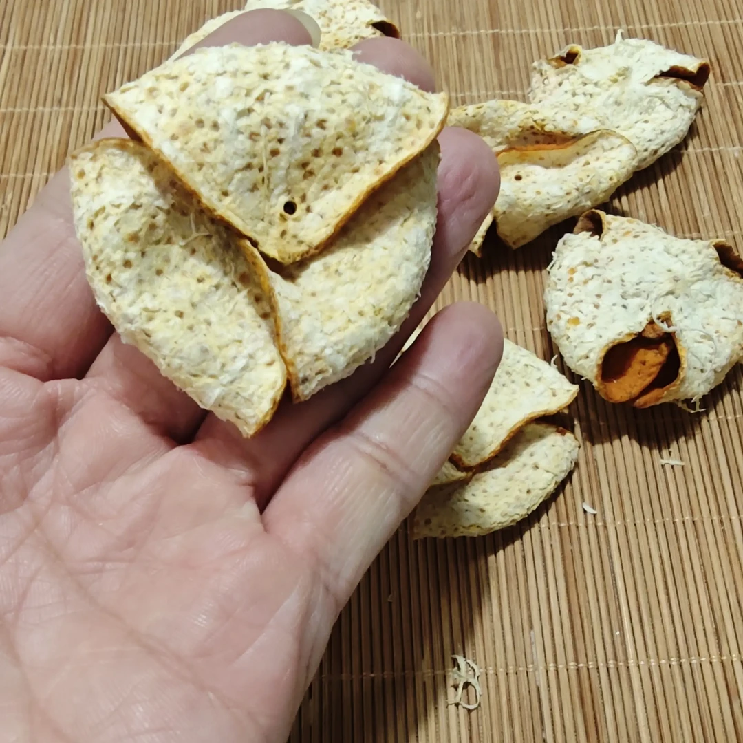浦北县龙门镇29年树龄中小果油皮子