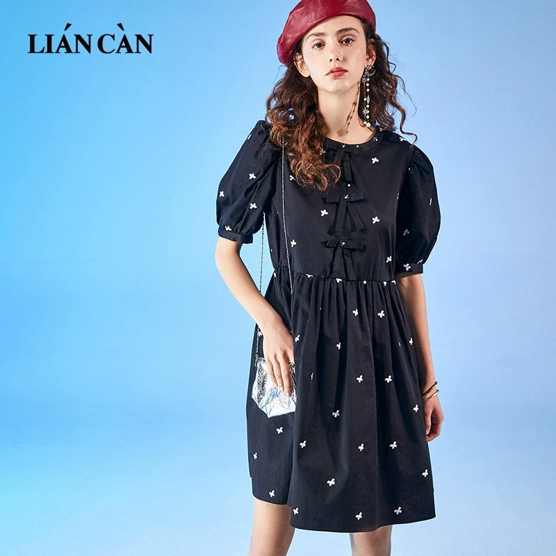 莲灿2025春夏新商场同款甜美风刺绣泡泡袖黑色连衣裙7121223006