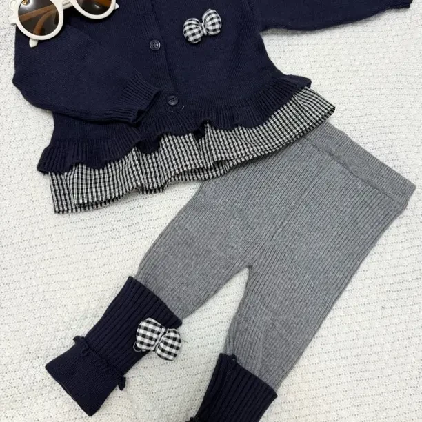 女宝拼接毛衣开衫蝴蝶结打底裤小香风两件套