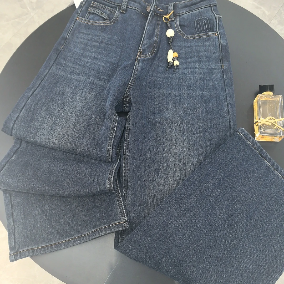 冬季新款中腰加绒直筒牛仔裤，宽松显瘦百搭