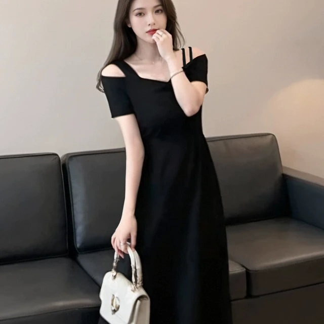 复古流行赫本风小黑裙2025夏季新款收腰显瘦吊带连衣裙女1467