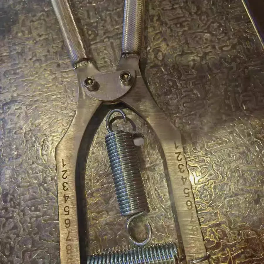 不锈钢A型可调节握力器专业锻炼手臂肌肉男女通用健身器材