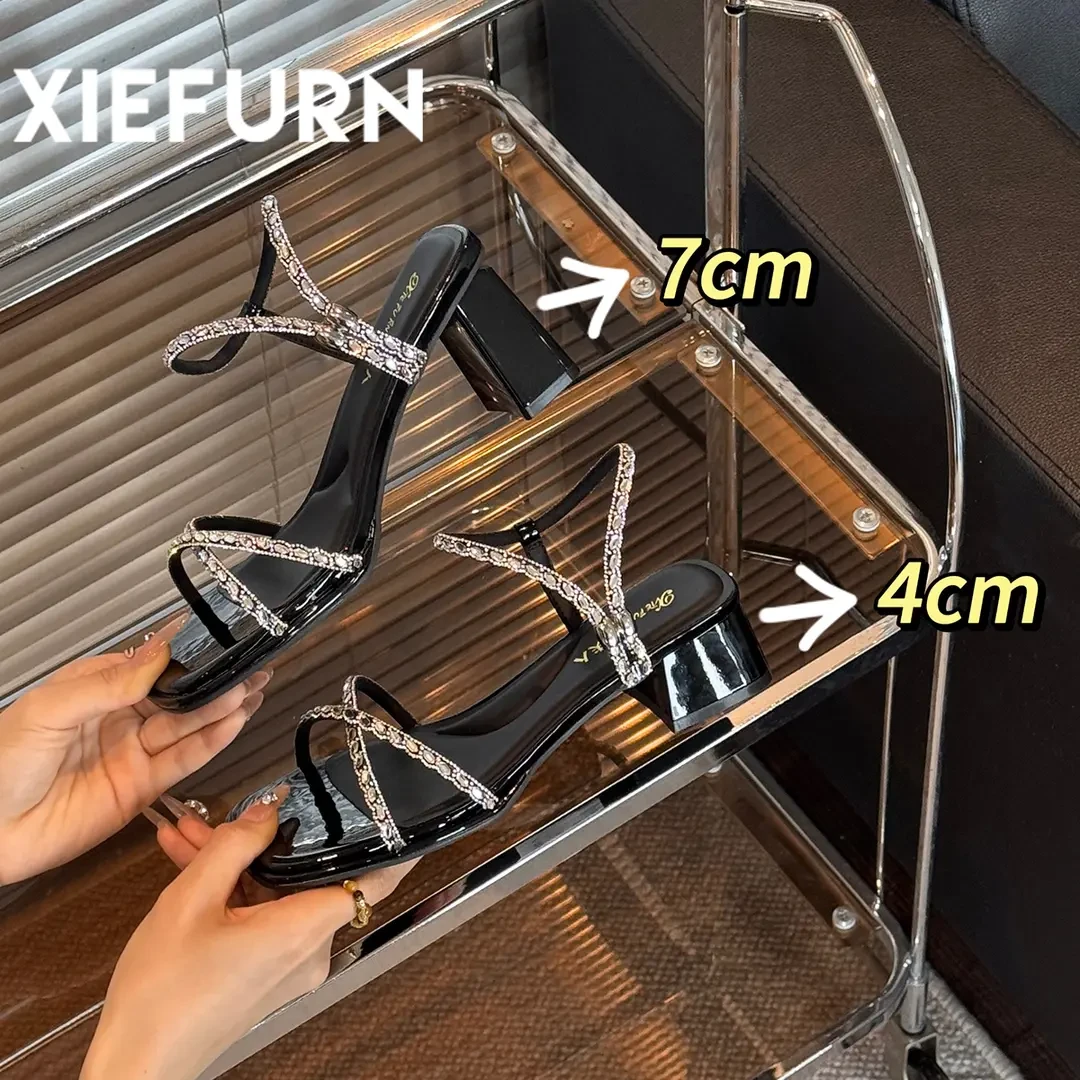 XIEFURN/鞋夫人夏季方头水钻粗跟露趾高跟凉鞋2025新款罗马凉鞋