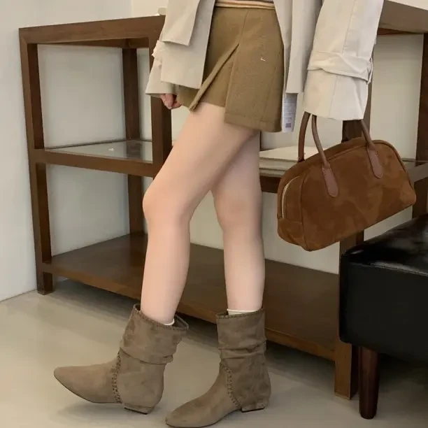 尖头法式时尚短靴套筒韩版复古靴子粗跟欧美风