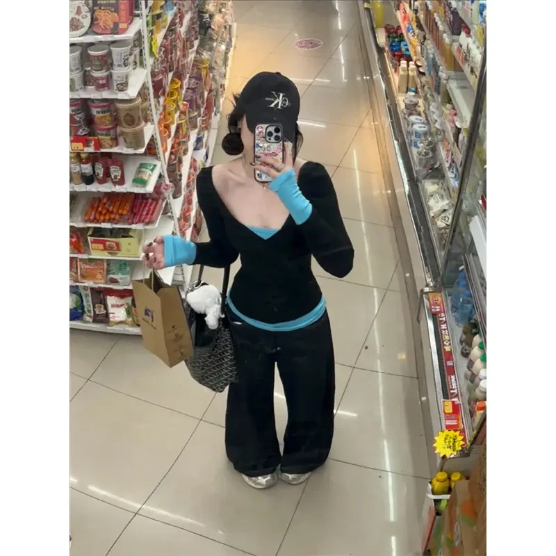 纯欲辣妹撞色假两件V领长袖T恤女秋季新款修身显瘦上衣内搭打底衫