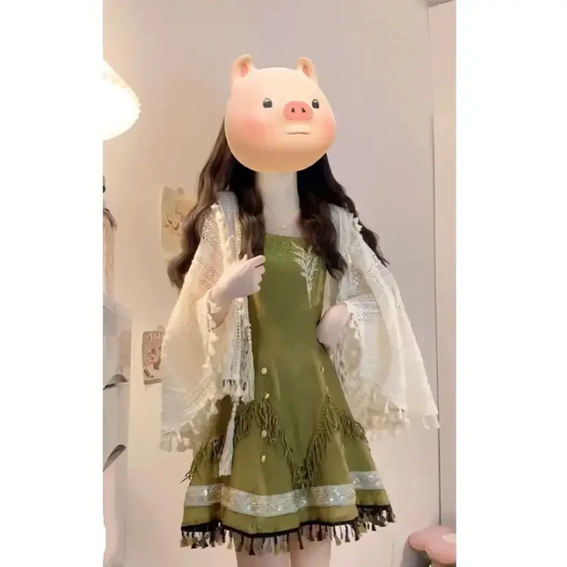 2025春季时尚新款复古新中式外搭披风国风开衫绿色吊带连衣裙套装