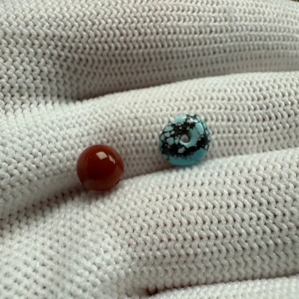 天然原矿南红圆珠