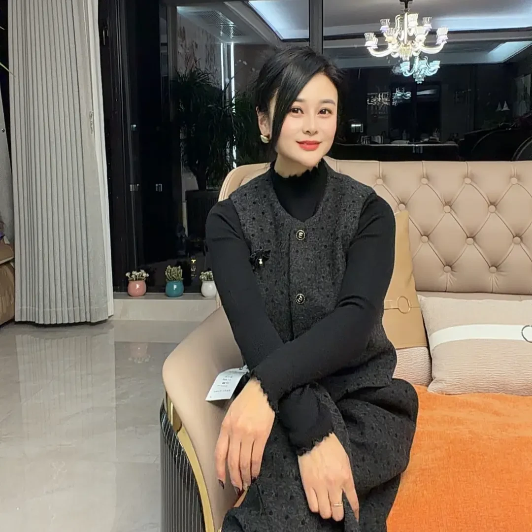 秋冬新款小香风毛呢马甲套装女时尚百搭气质减龄