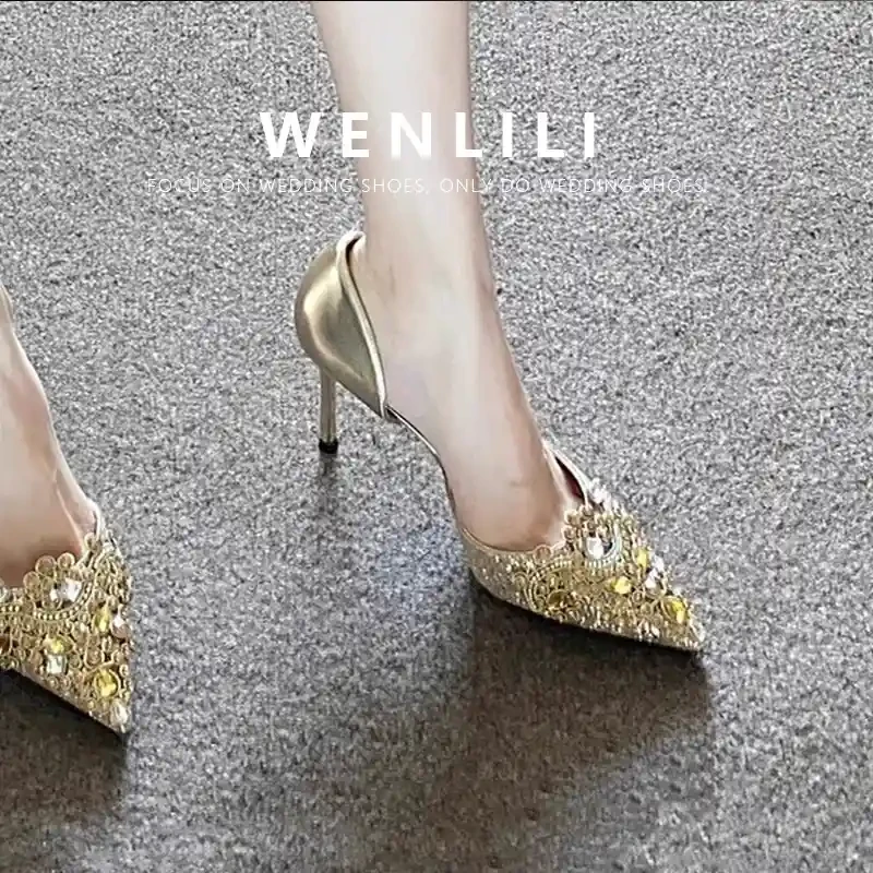 【万达撤柜】法式日常可穿重工水钻婚鞋女2025新款中空婚纱新娘细