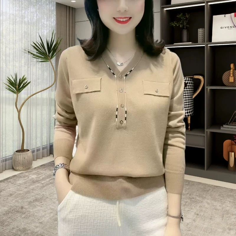 时尚V领设计遮肉打底上衣女2024秋冬新款高级感气质显瘦外穿女装