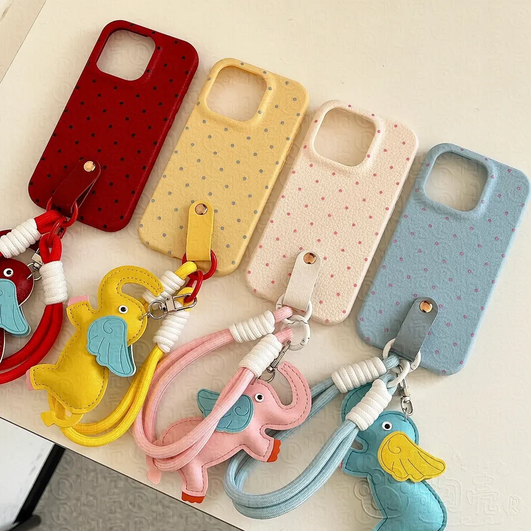 皮革小飞象手绳适用苹果16Promax手机壳华为/荣耀/OPPO/vivo/小米