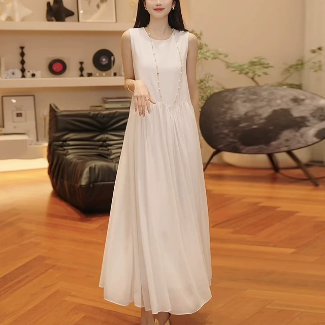 法式气质高级感白色无袖连衣裙女夏季大码遮肚子显瘦欧货背心裙子