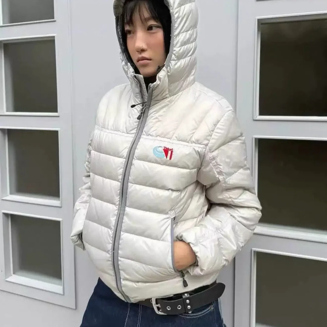 teket秋冬新款刺绣排骨连帽90白鸭绒羽绒服外套轻薄休闲男女同款