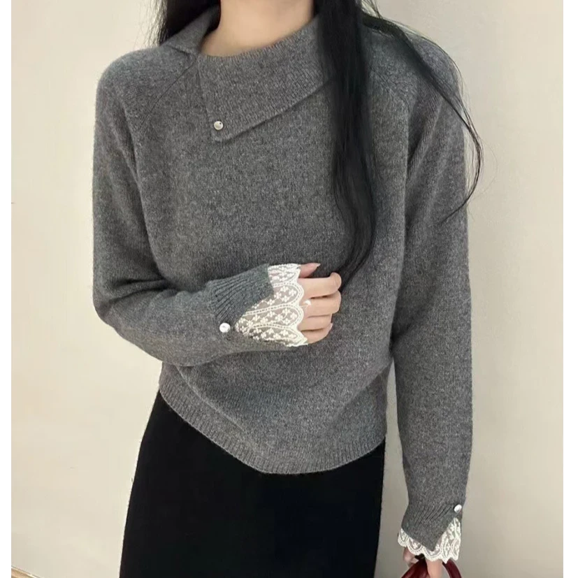 高级感拼蕾丝软糯设计感翻领毛衣长袖秋冬款女斜领套头针织衫上衣