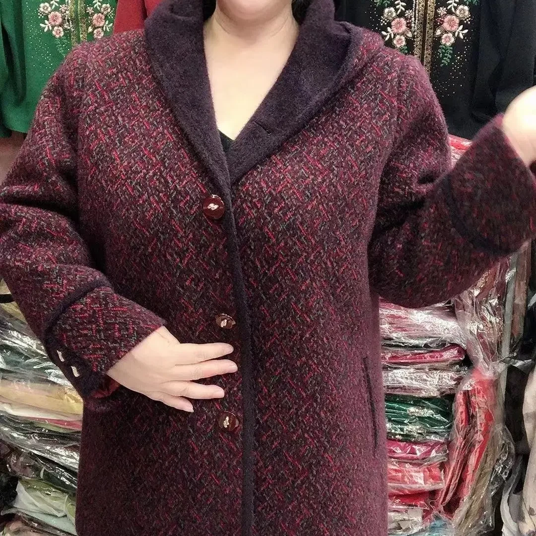 时尚连帽中老年妈妈秋冬外套保暖舒适百搭有里衬