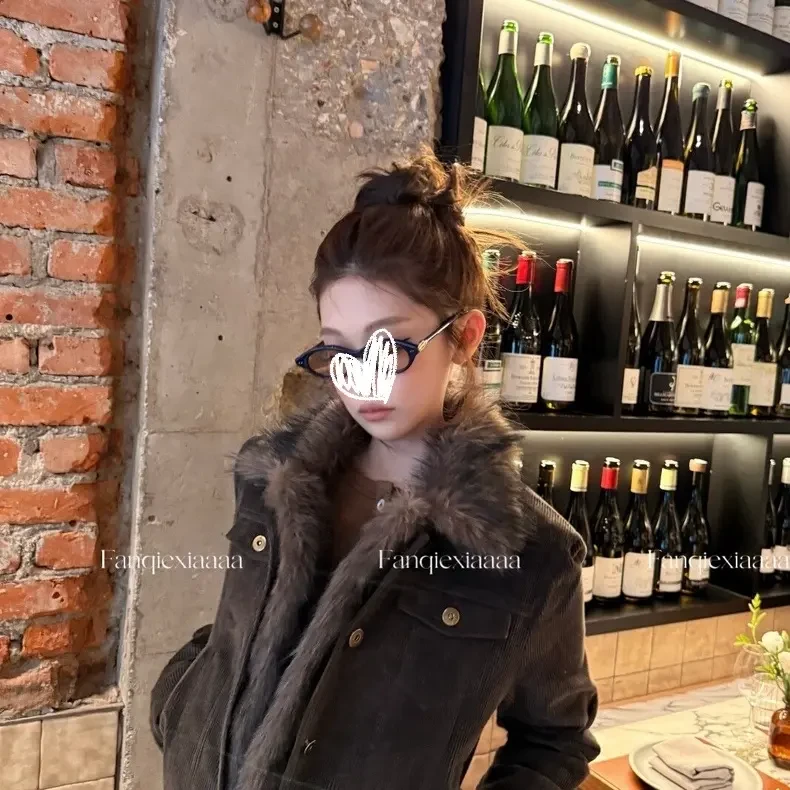 【奶糖】~焦糖琥珀 复古做旧可拆卸毛领灯芯绒毛毛夹克外套女秋冬