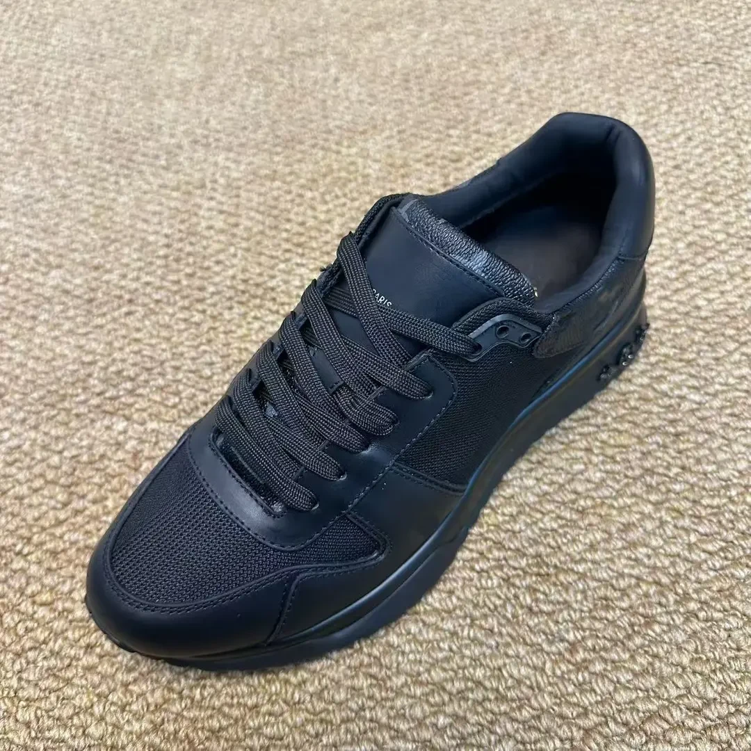 【正经小郑】路老师爱穿的黑色皮面时尚休闲鞋